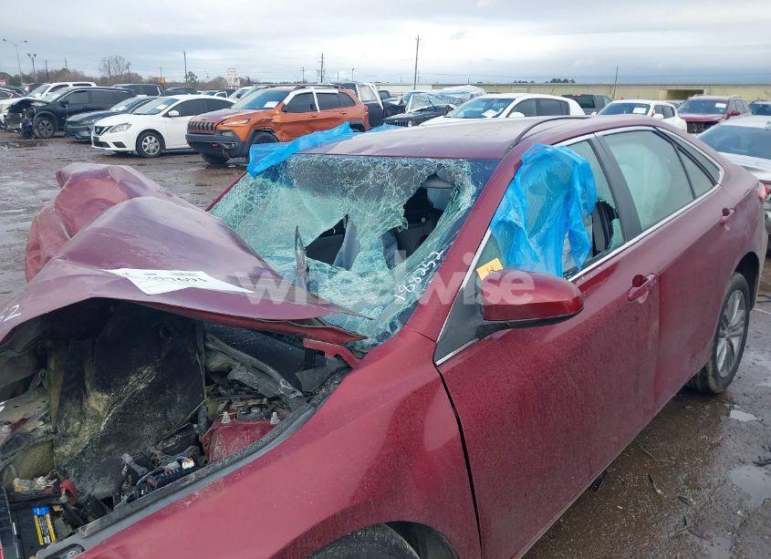 Photo 6 of 2015 Toyota Camry SE (VIN 4T1BF1FK6FU925711)