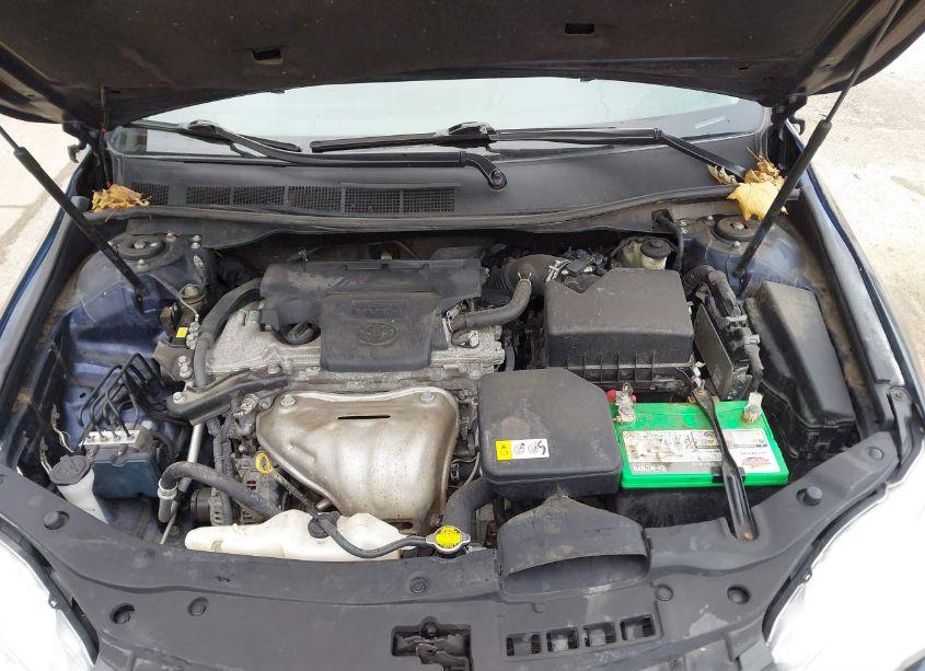 Photo 10 of 2015 Toyota Camry LE (VIN 4T1BF1FK6FU950009)