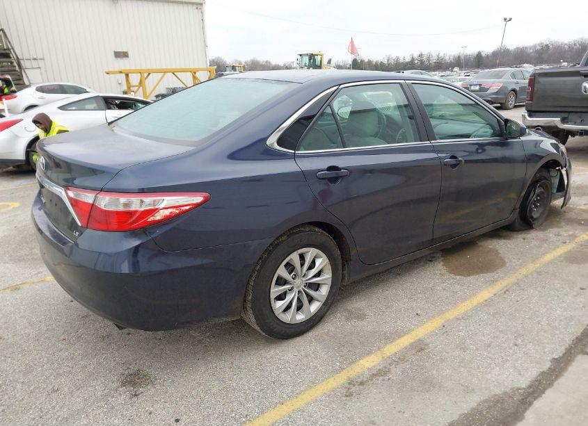 Photo 4 of 2015 Toyota Camry LE (VIN 4T1BF1FK6FU950009)