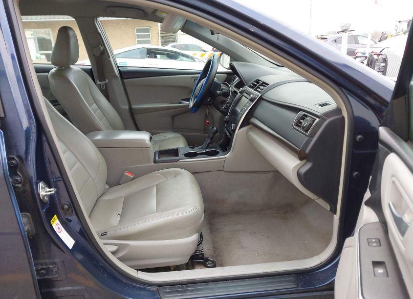 Photo 5 of 2015 Toyota Camry LE (VIN 4T1BF1FK6FU950009)