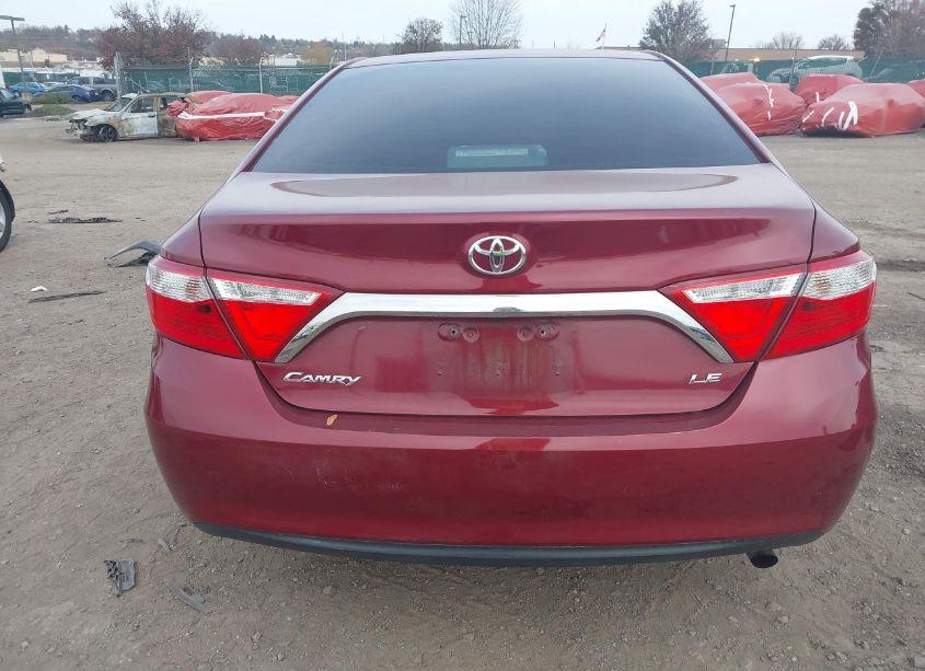 Photo 16 of 2015 Toyota Camry LE (VIN 4T1BF1FK6FU993555)