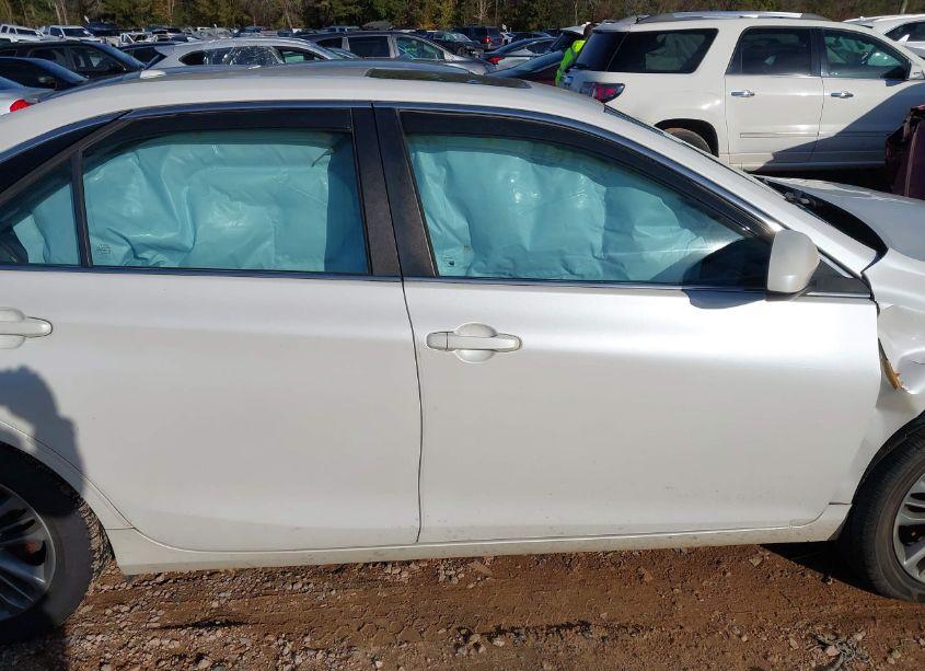 Photo 12 of 2016 Toyota Camry LE/SE/XLE/XSE (VIN 4T1BF1FK6G4179522)