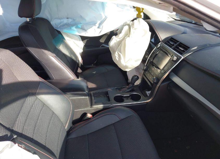 Photo 5 of 2016 Toyota Camry LE/SE/XLE/XSE (VIN 4T1BF1FK6G4179522)