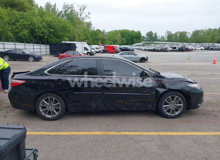 Photo 13 of 2016 Toyota Camry SE (VIN 4T1BF1FK6GU121863)