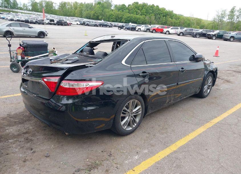 Photo 4 of 2016 Toyota Camry SE (VIN 4T1BF1FK6GU121863)