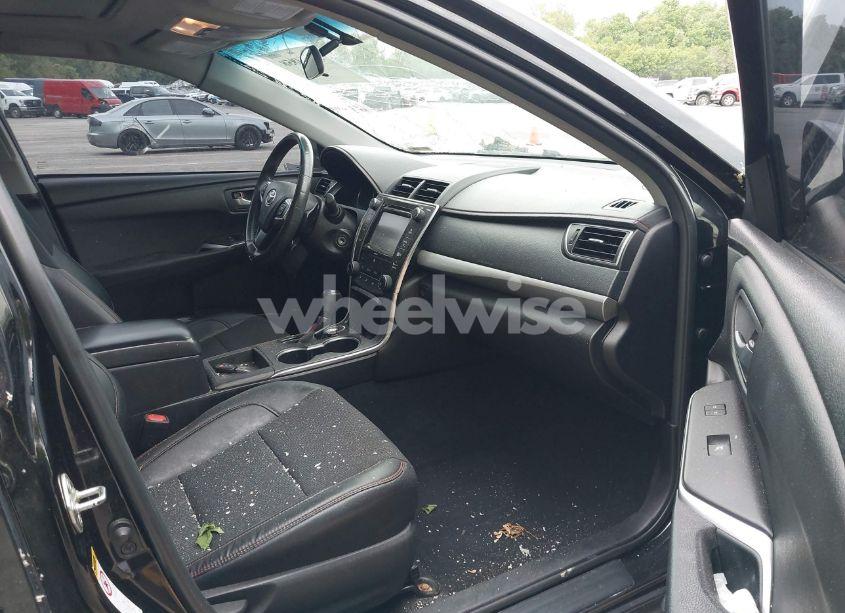 Photo 5 of 2016 Toyota Camry SE (VIN 4T1BF1FK6GU121863)