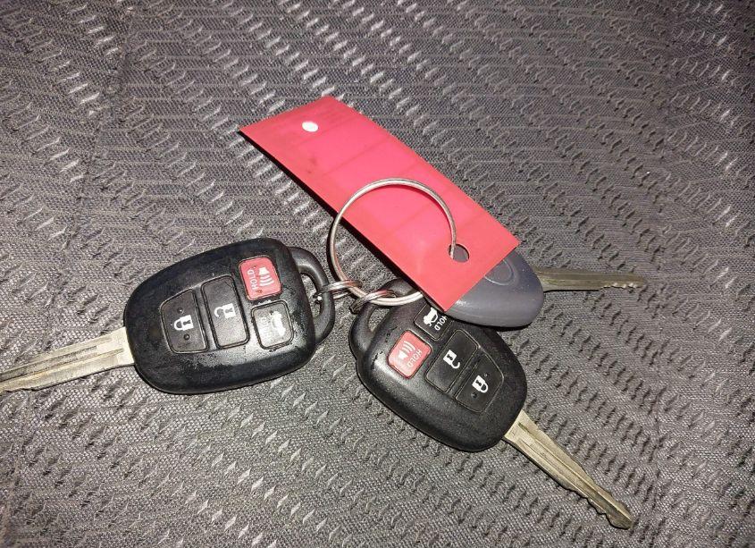 Photo 11 of 2016 Toyota Camry LE (VIN 4T1BF1FK6GU129204)