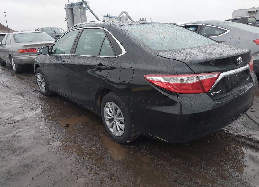 Photo 3 of 2016 Toyota Camry LE (VIN 4T1BF1FK6GU129204)