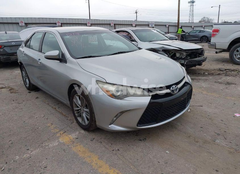2016 Toyota Camry SE (VIN 4T1BF1FK6GU136248) main photo