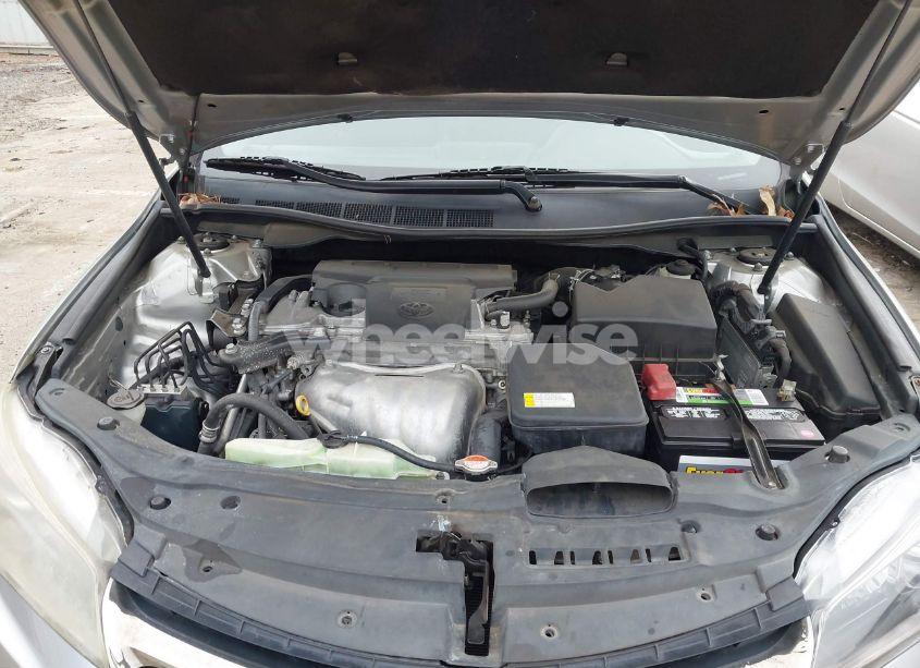 Photo 10 of 2016 Toyota Camry SE (VIN 4T1BF1FK6GU136248)