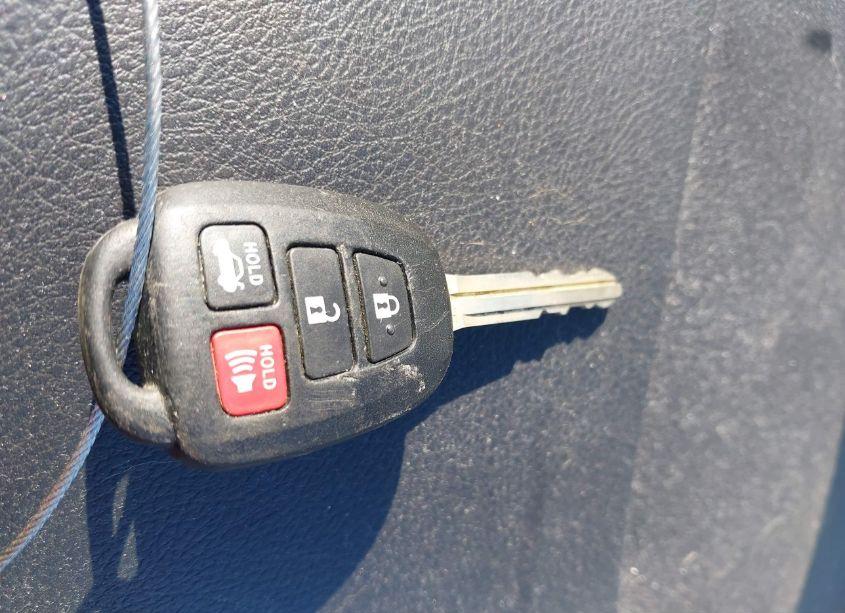 Photo 11 of 2016 Toyota Camry SE (VIN 4T1BF1FK6GU137464)