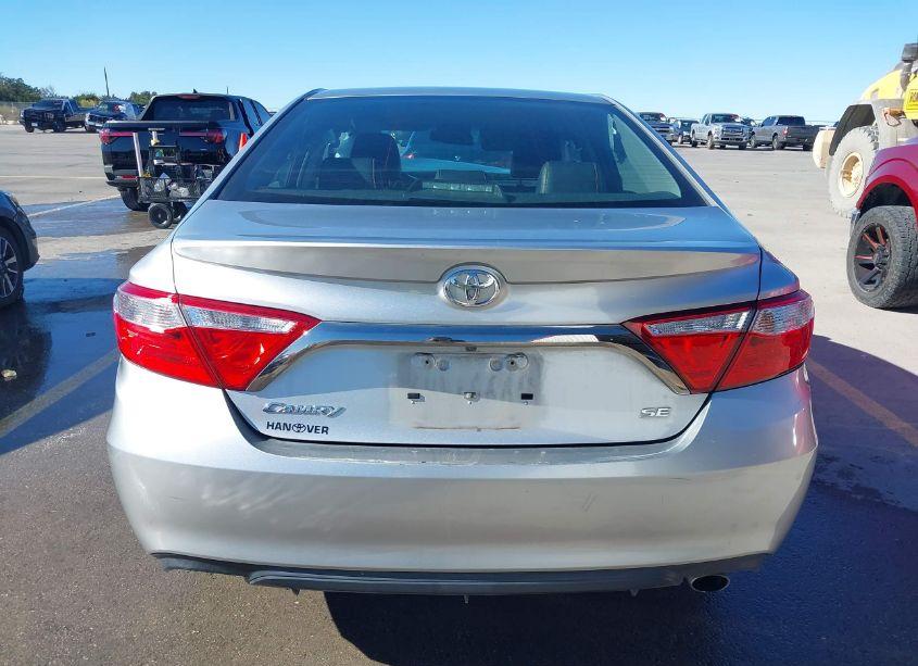 Photo 17 of 2016 Toyota Camry SE (VIN 4T1BF1FK6GU137464)