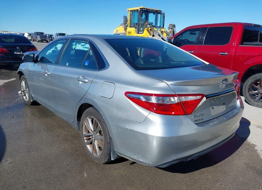 Photo 3 of 2016 Toyota Camry SE (VIN 4T1BF1FK6GU137464)