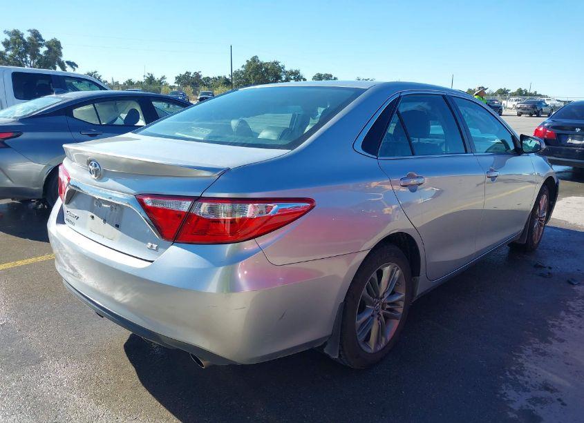 Photo 4 of 2016 Toyota Camry SE (VIN 4T1BF1FK6GU137464)