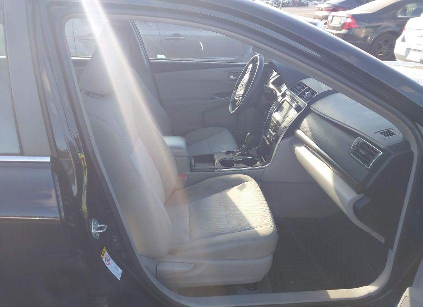 Photo 5 of 2016 Toyota Camry LE (VIN 4T1BF1FK6GU149775)