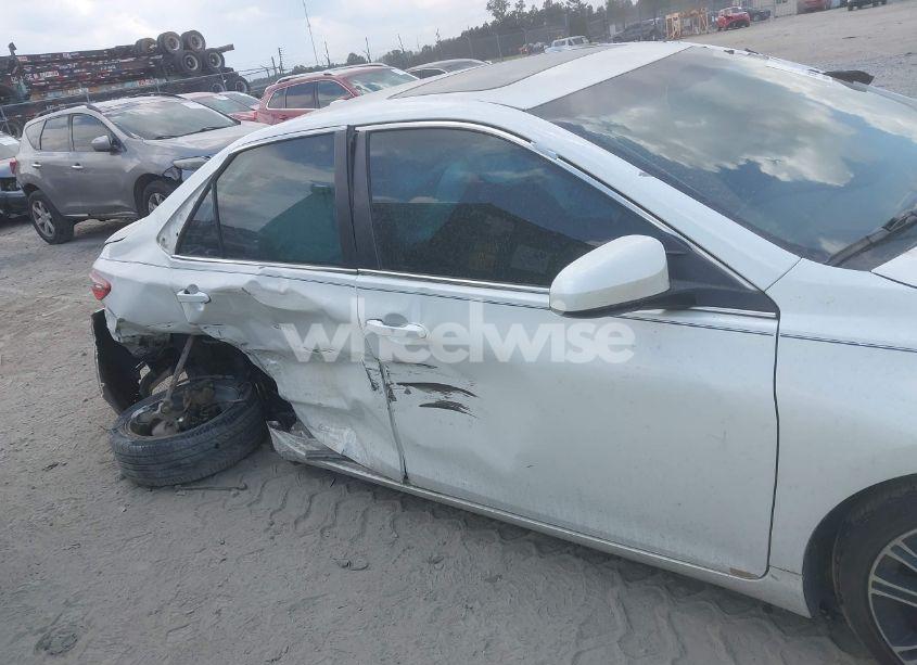 Photo 13 of 2016 Toyota Camry SE (VIN 4T1BF1FK6GU150506)