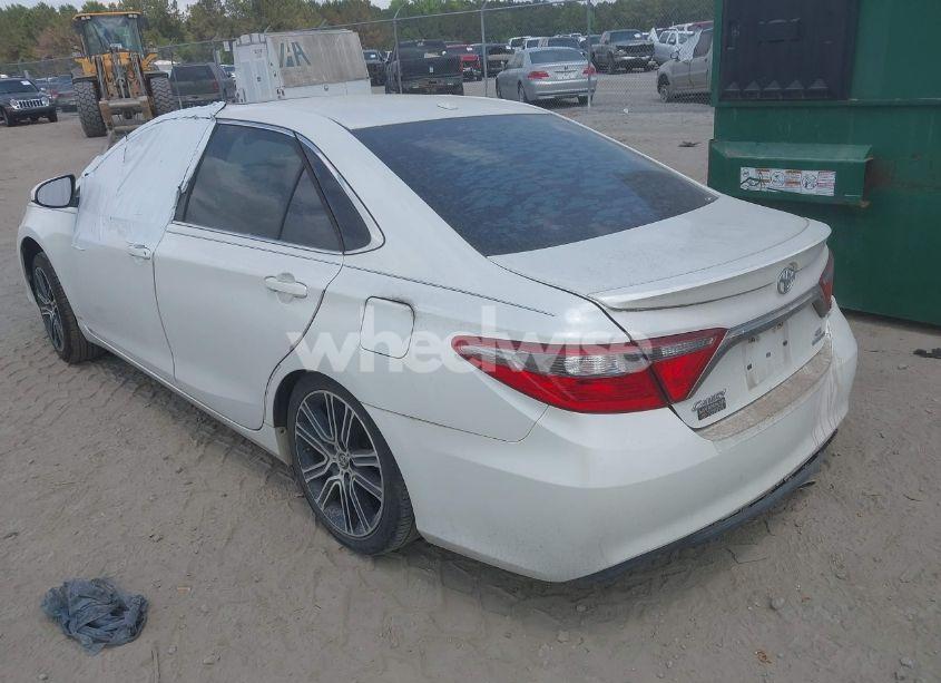 Photo 3 of 2016 Toyota Camry SE (VIN 4T1BF1FK6GU150506)