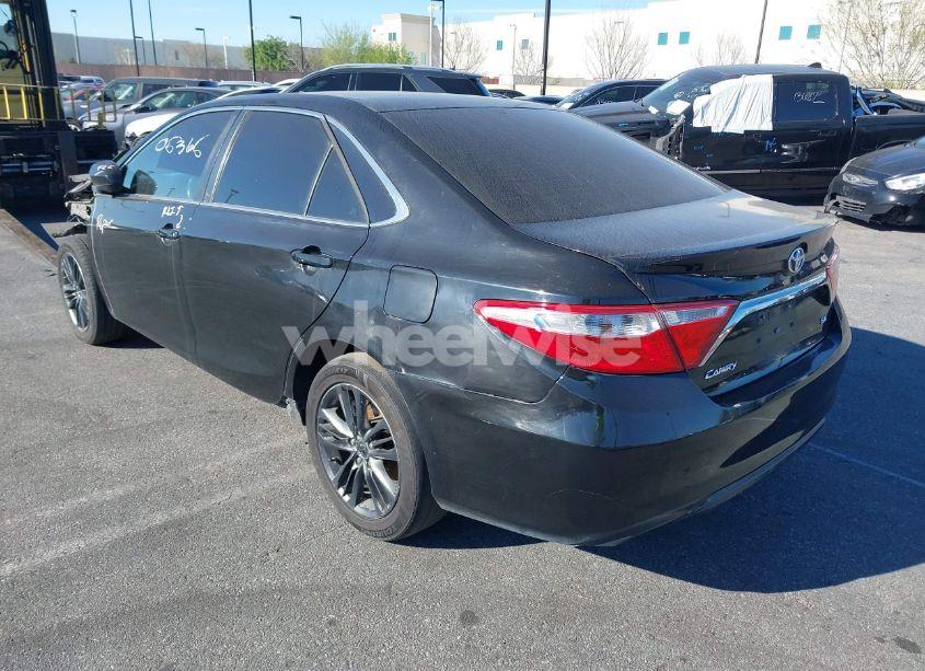 Photo 3 of 2016 Toyota Camry SE (VIN 4T1BF1FK6GU163661)