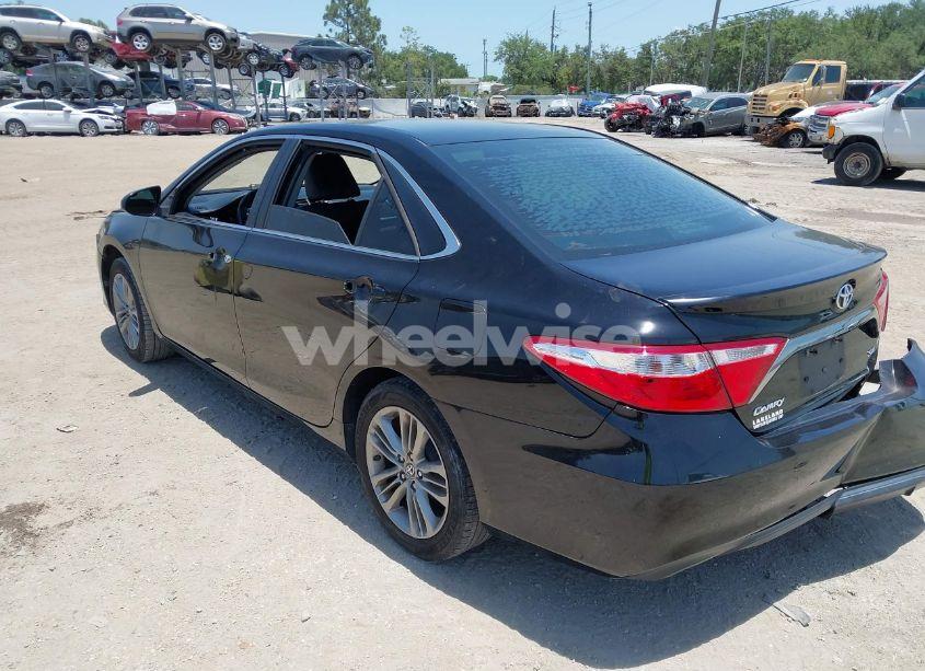 Photo 3 of 2016 Toyota Camry SE (VIN 4T1BF1FK6GU167595)