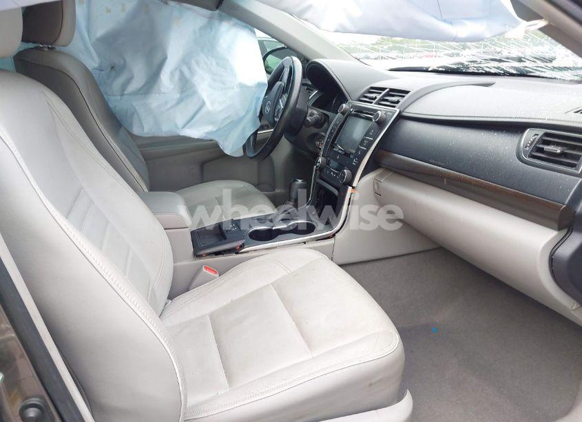 Photo 5 of 2016 Toyota Camry XLE (VIN 4T1BF1FK6GU174398)