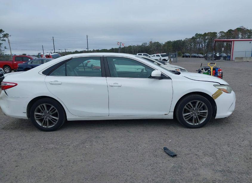 Photo 13 of 2016 Toyota Camry SE (VIN 4T1BF1FK6GU174997)