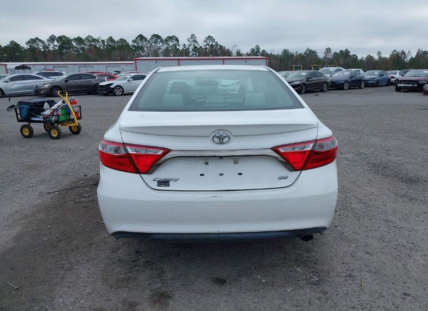Photo 16 of 2016 Toyota Camry SE (VIN 4T1BF1FK6GU174997)