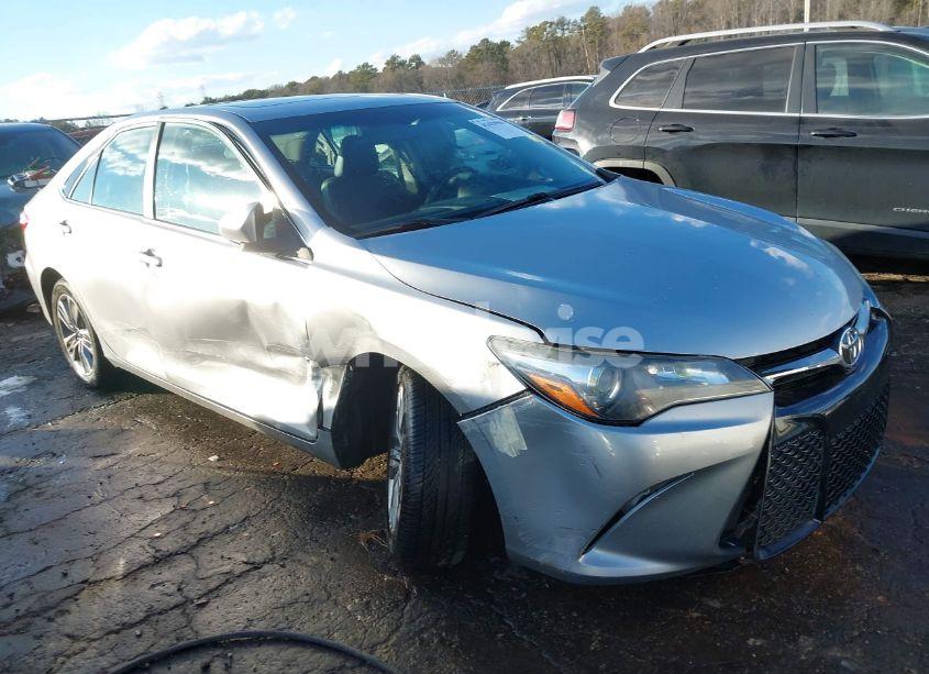 2016 Toyota Camry SE (VIN 4T1BF1FK6GU181920) main photo