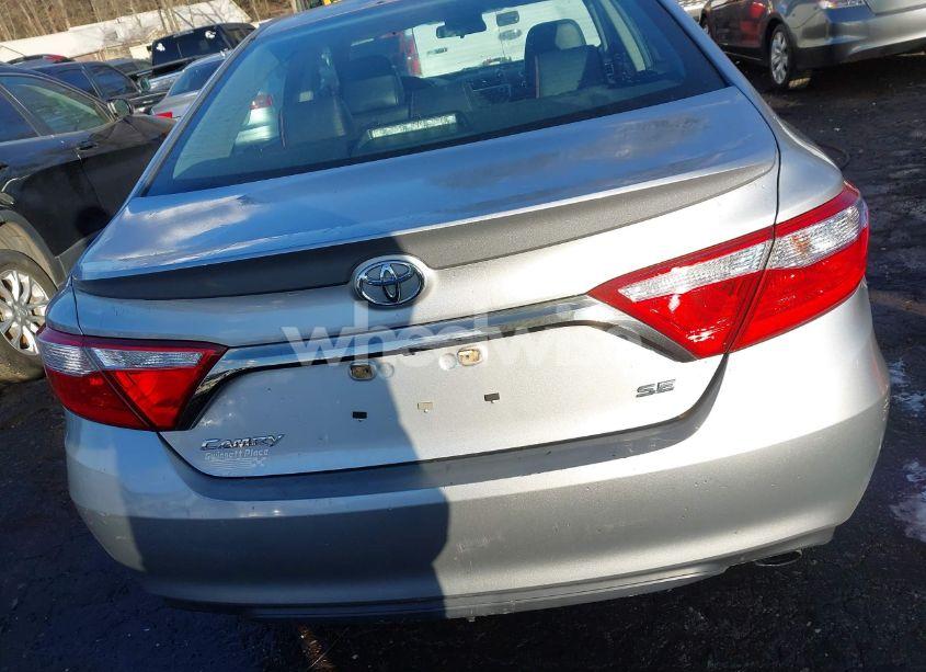 Photo 16 of 2016 Toyota Camry SE (VIN 4T1BF1FK6GU181920)