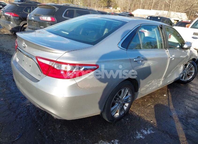 Photo 4 of 2016 Toyota Camry SE (VIN 4T1BF1FK6GU181920)