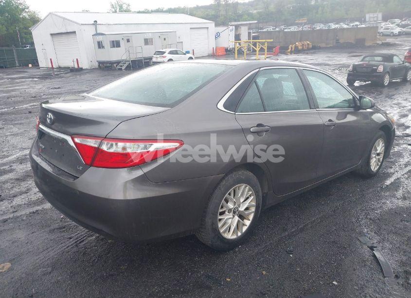 Photo 4 of 2016 Toyota Camry LE (VIN 4T1BF1FK6GU195848)