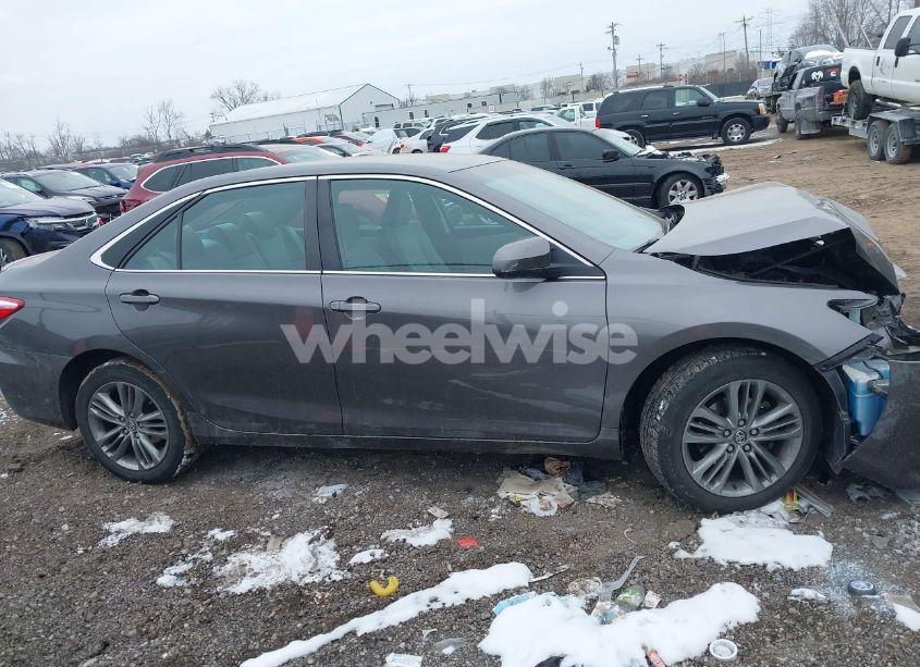 Photo 13 of 2016 Toyota Camry SE (VIN 4T1BF1FK6GU207934)