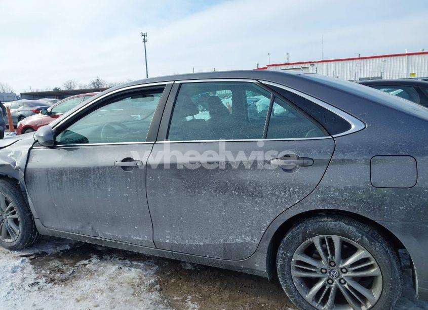 Photo 14 of 2016 Toyota Camry SE (VIN 4T1BF1FK6GU209070)