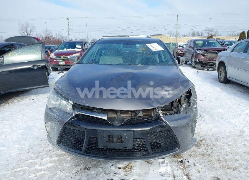 Photo 6 of 2016 Toyota Camry SE (VIN 4T1BF1FK6GU209070)