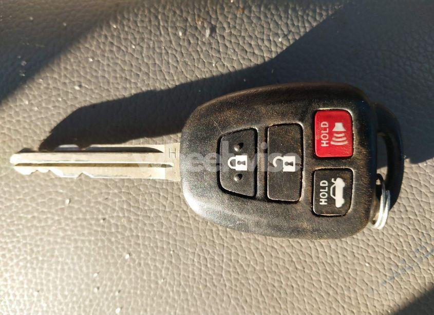 Photo 11 of 2016 Toyota Camry LE (VIN 4T1BF1FK6GU214902)