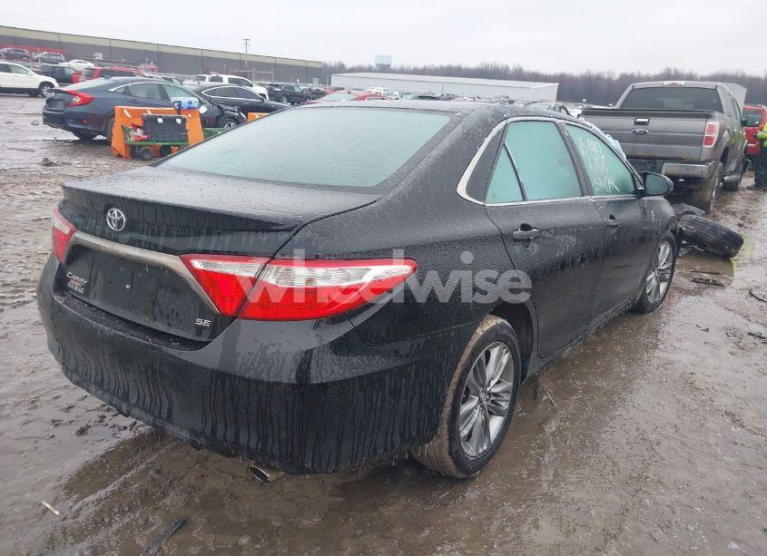 Photo 4 of 2016 Toyota Camry SE (VIN 4T1BF1FK6GU255997)