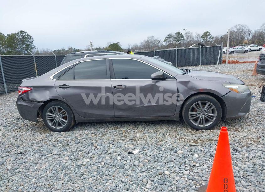 Photo 13 of 2016 Toyota Camry SE (VIN 4T1BF1FK6GU261041)