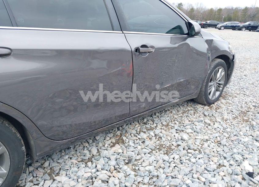 Photo 19 of 2016 Toyota Camry SE (VIN 4T1BF1FK6GU261041)