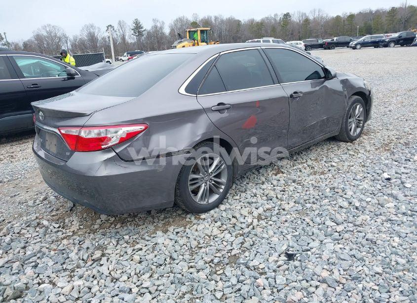 Photo 4 of 2016 Toyota Camry SE (VIN 4T1BF1FK6GU261041)