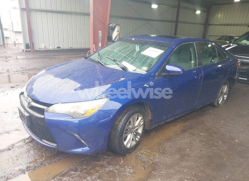 Photo 2 of 2016 Toyota Camry SE (VIN 4T1BF1FK6GU502872)