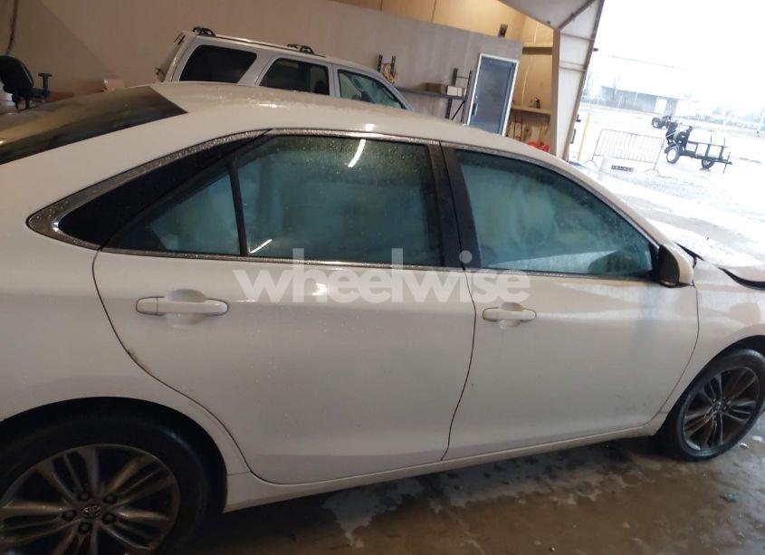 Photo 13 of 2016 Toyota Camry SE (VIN 4T1BF1FK6GU506355)