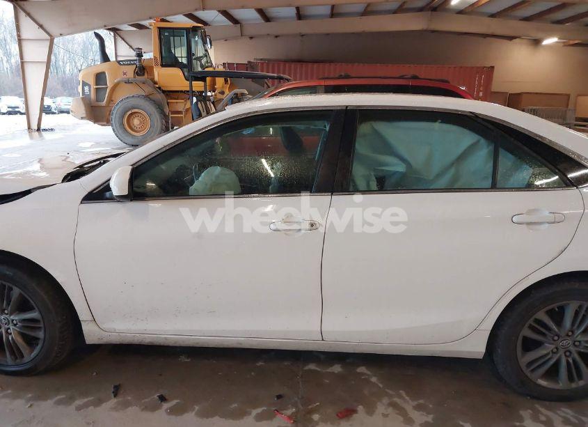 Photo 14 of 2016 Toyota Camry SE (VIN 4T1BF1FK6GU506355)