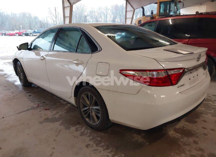 Photo 3 of 2016 Toyota Camry SE (VIN 4T1BF1FK6GU506355)