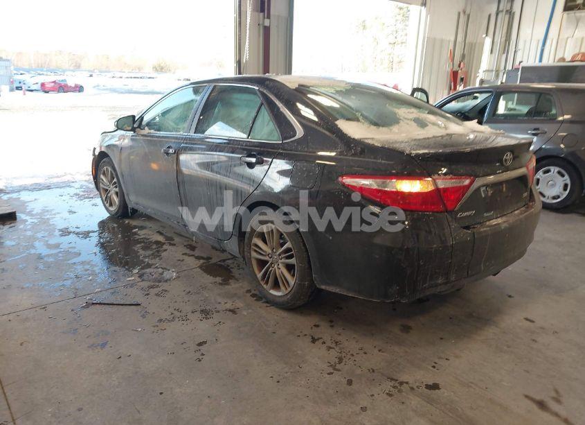 Photo 3 of 2016 Toyota Camry SE (VIN 4T1BF1FK6GU507778)