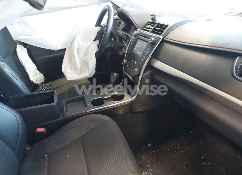 Photo 5 of 2016 Toyota Camry SE (VIN 4T1BF1FK6GU507778)