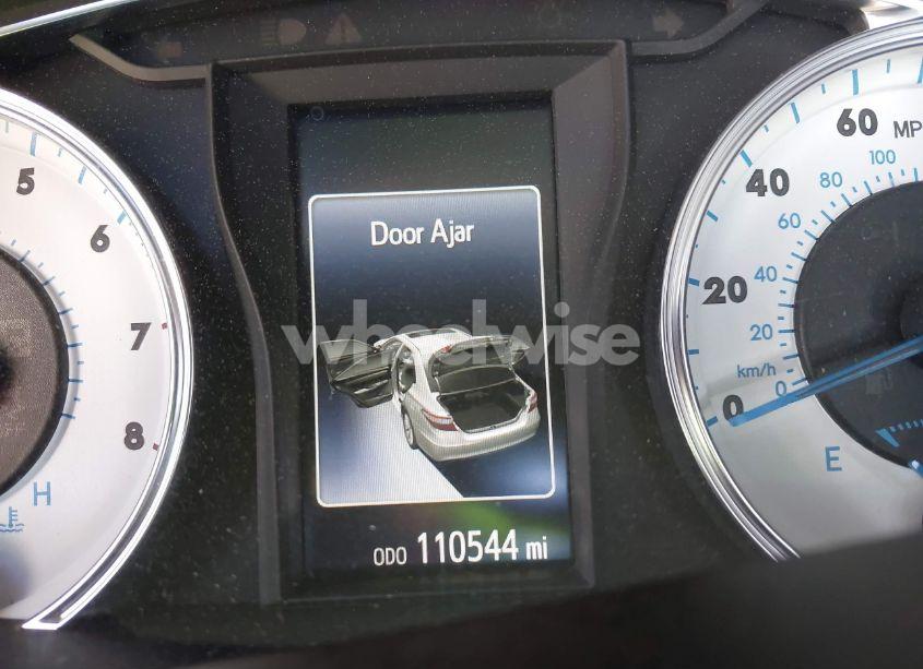 Photo 7 of 2016 Toyota Camry SE (VIN 4T1BF1FK6GU519669)