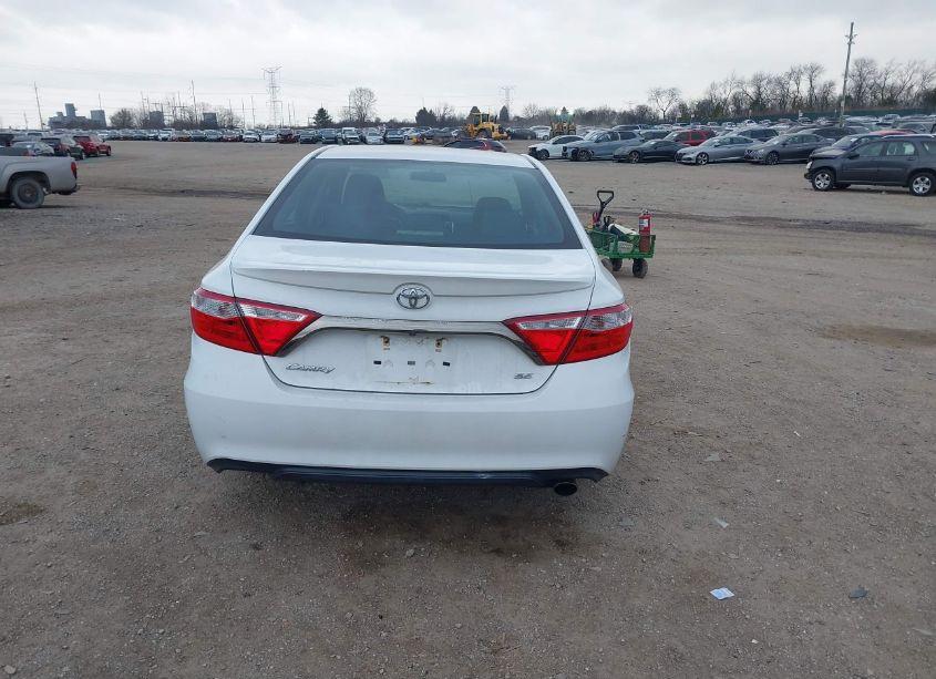 Photo 16 of 2016 Toyota Camry SE (VIN 4T1BF1FK6GU532017)
