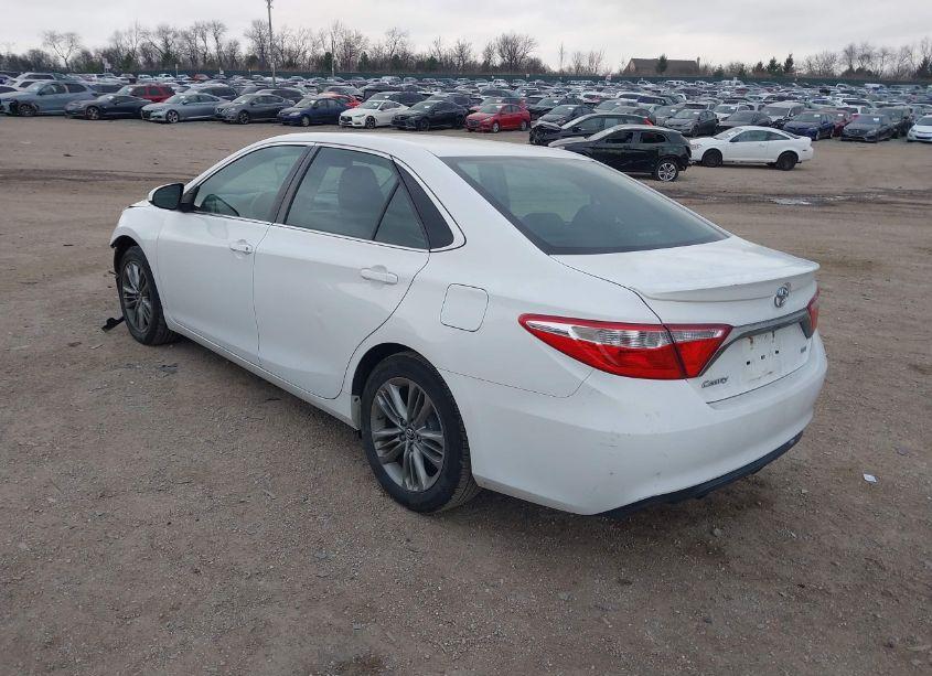 Photo 3 of 2016 Toyota Camry SE (VIN 4T1BF1FK6GU532017)