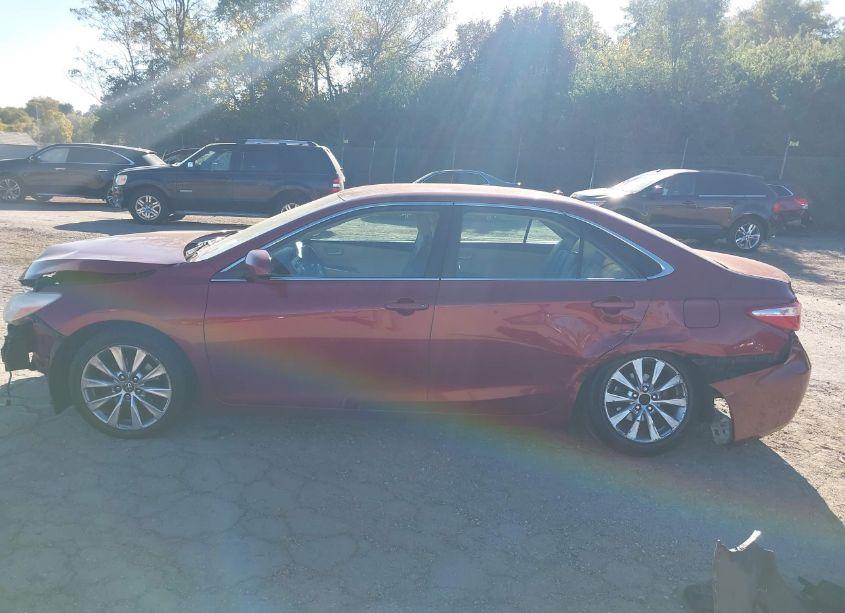 Photo 15 of 2016 Toyota Camry XLE (VIN 4T1BF1FK6GU544328)