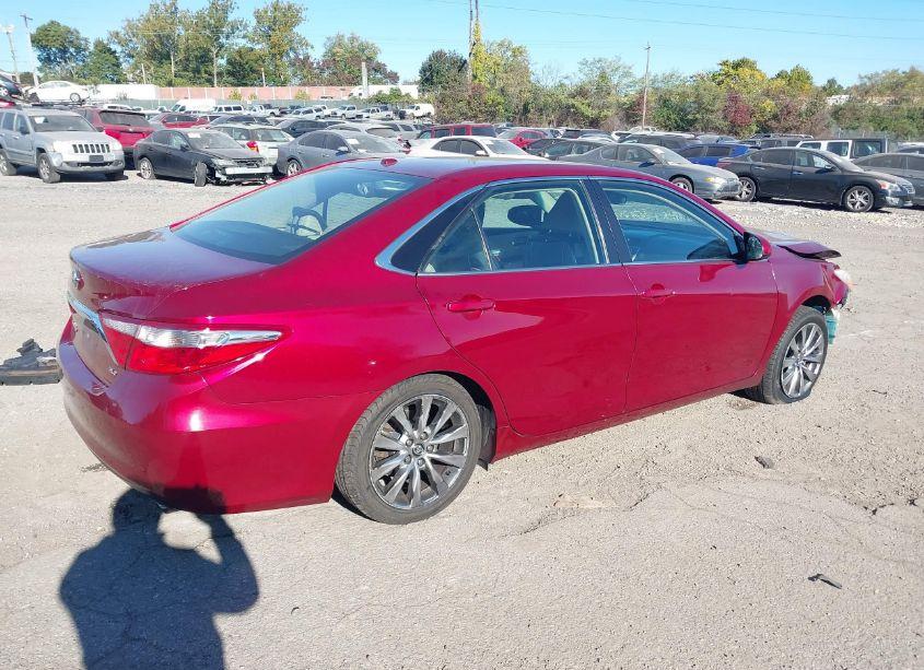 Photo 4 of 2016 Toyota Camry XLE (VIN 4T1BF1FK6GU544328)