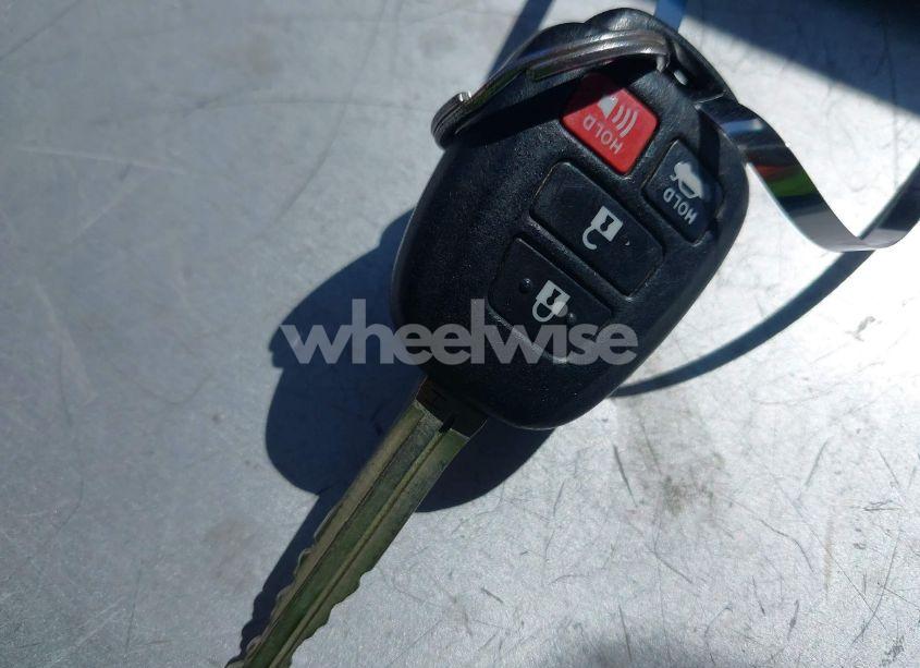 Photo 11 of 2016 Toyota Camry SE (VIN 4T1BF1FK6GU566944)